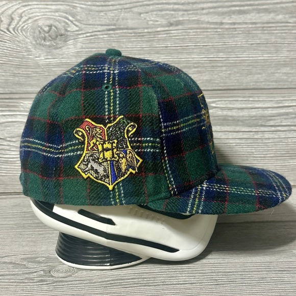 New Era 59Fifty - Harry Potter Hogwarts Tartan Plaid Fitted Cap - Size 7 - New - Picture 2 of 8